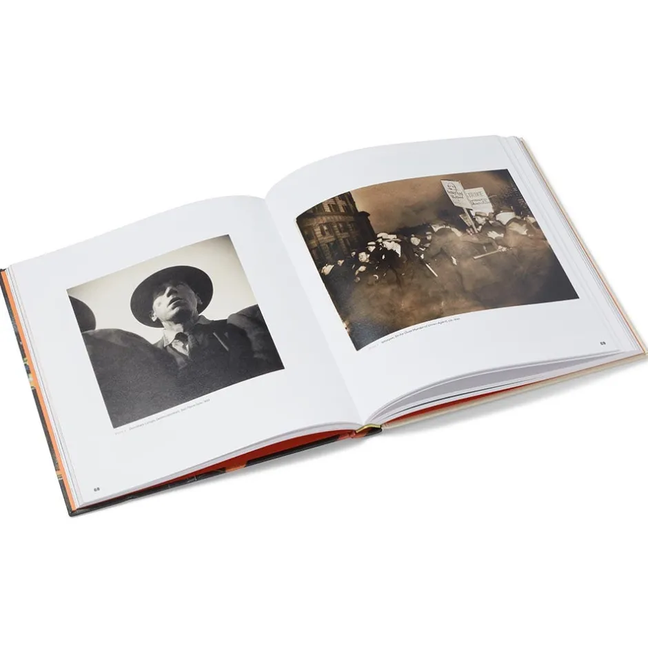 Online Art for the Millions: American Culture and Politics in the 1930s Met Publications|Exhibition Catalogues