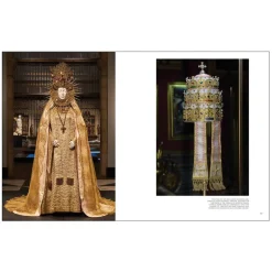 Online Vogue & The Metropolitan Museum of Art Costume Institute Coffee Table Books|Fashion